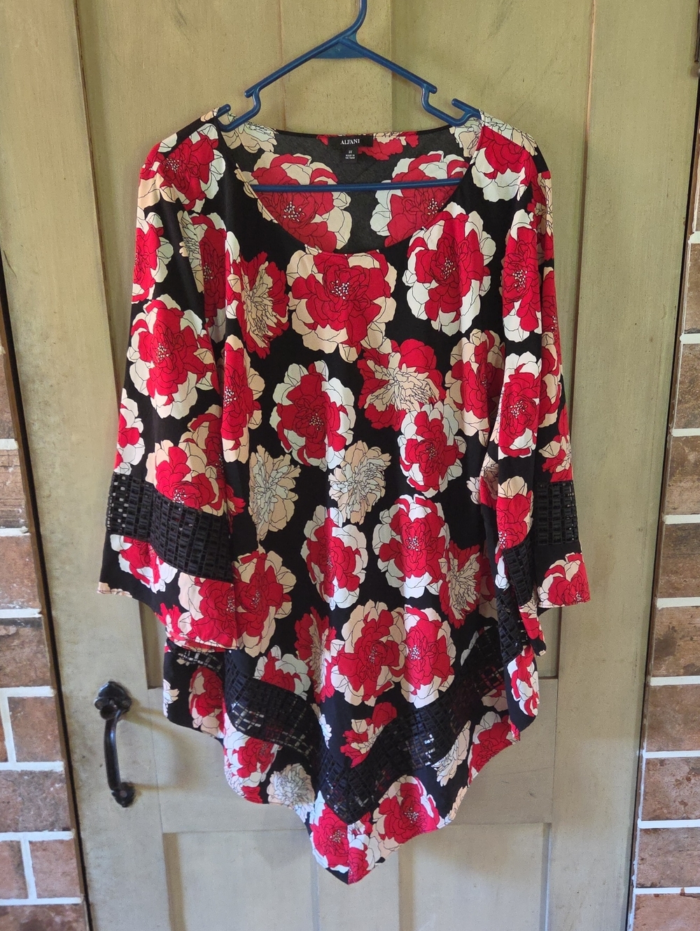 NWOT 3X Floral Dress Top